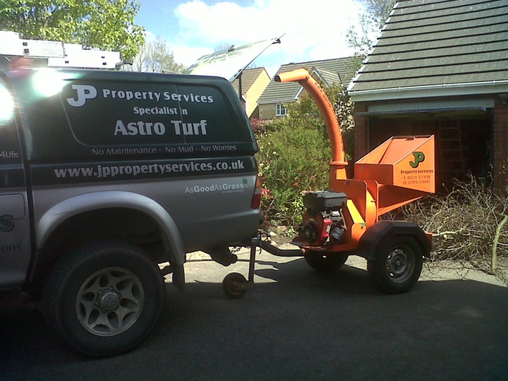 wood chipper & tree surgery